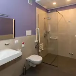 Malu 4* Mesina
