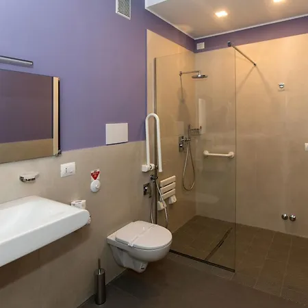 Malu 4* Messina